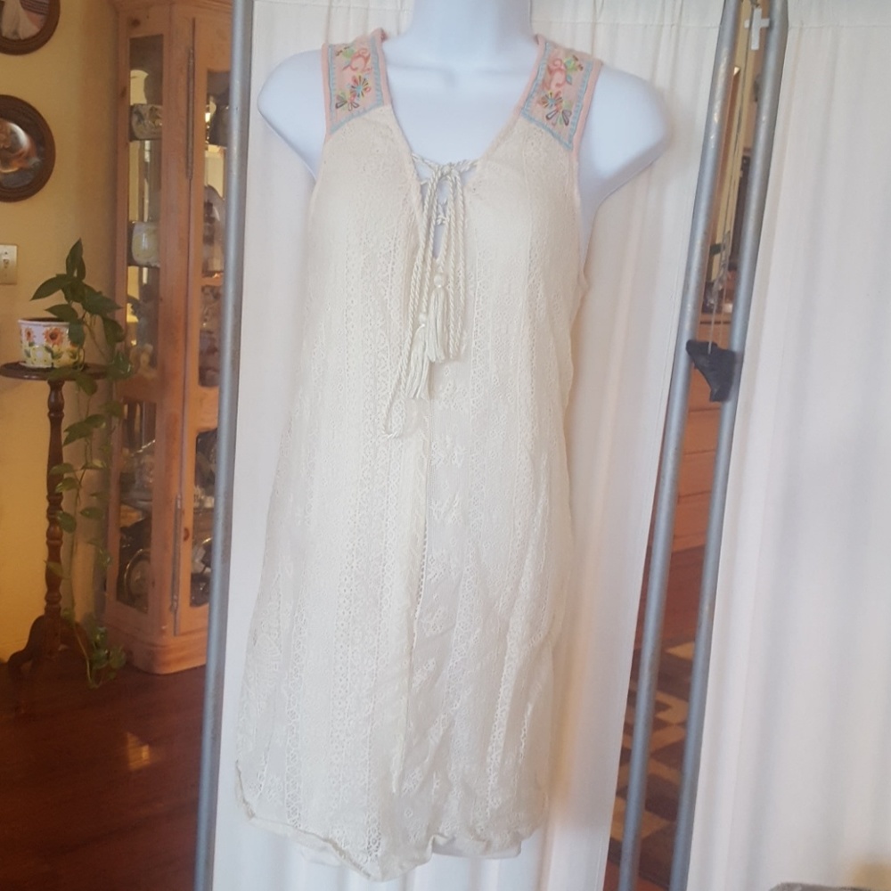 Flying tomato long tank top lace and embroidery